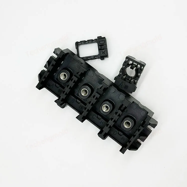 特诚科技PA66精密注塑件实拍 2